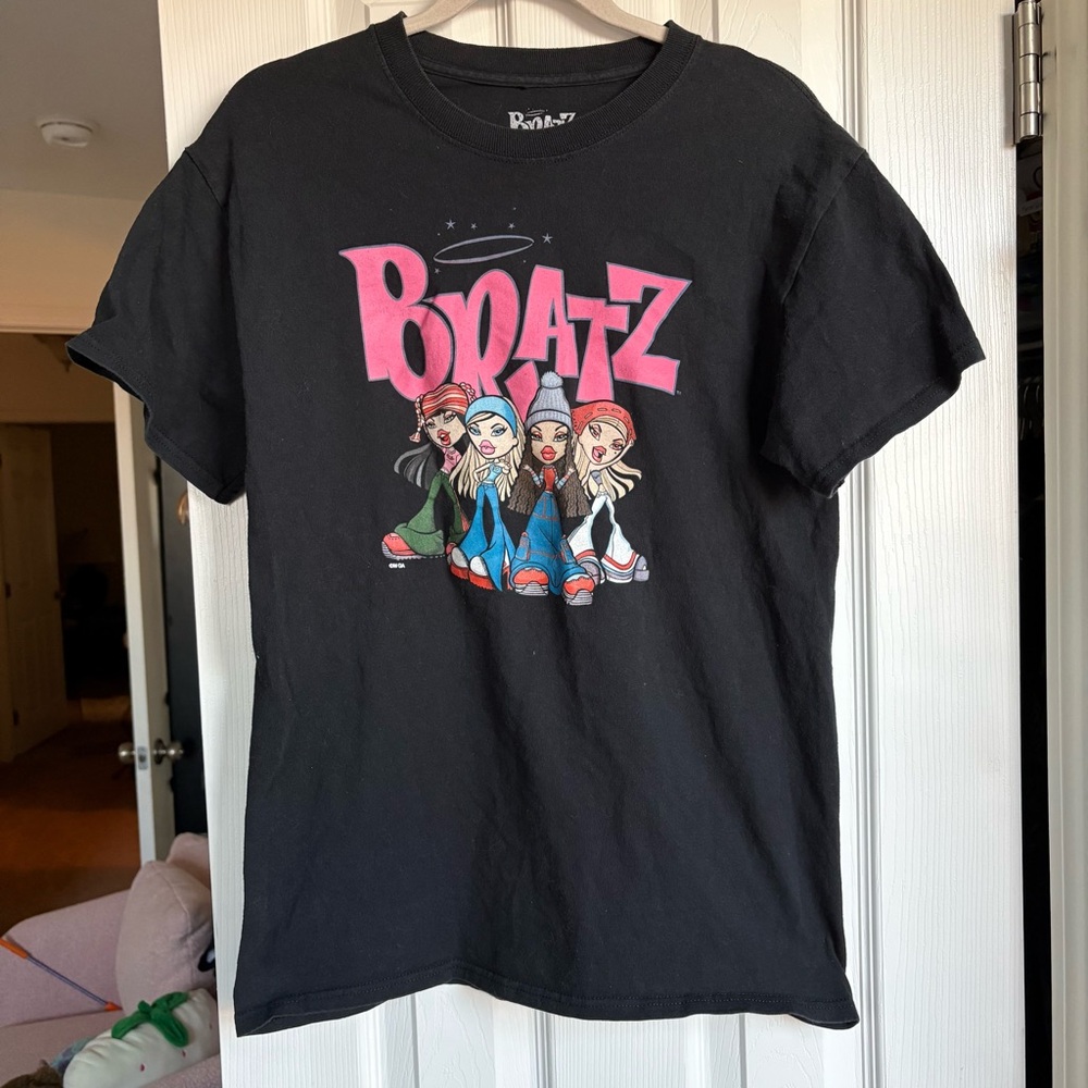 Bratz Ladies size medium Vintage t shirt